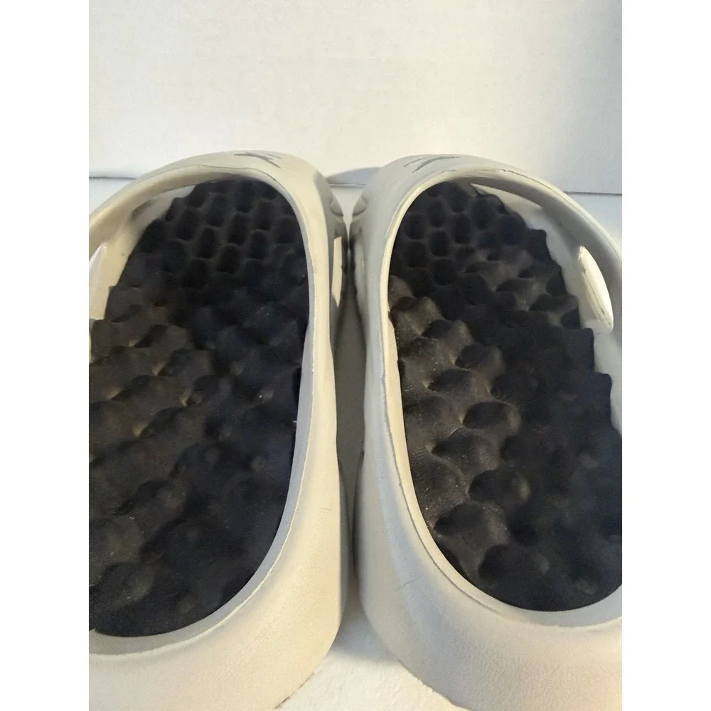 Foam Slides Sandals EU 38-39 Gray Black Graphic Slip On Comfort Shoes